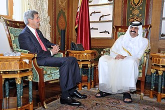 https://upload.wikimedia.org/wikipedia/commons/thumb/7/72/Secretary_Kerry_Meets_With_Amir_Hamad_bin_Khalifa_al-Thani.jpg/330px-Secretary_Kerry_Meets_With_Amir_Hamad_bin_Khalifa_al-Thani.jpg