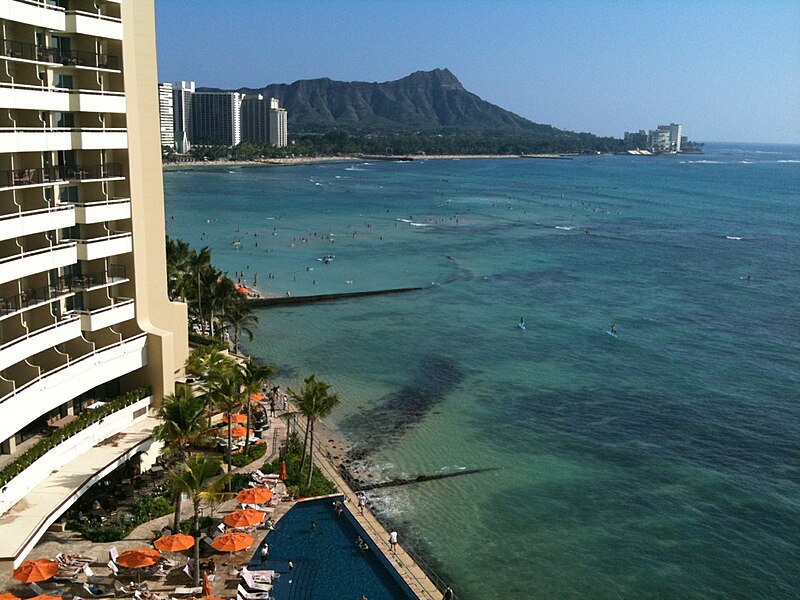 File:Sheraton Waikiki Diamond Head.jpg