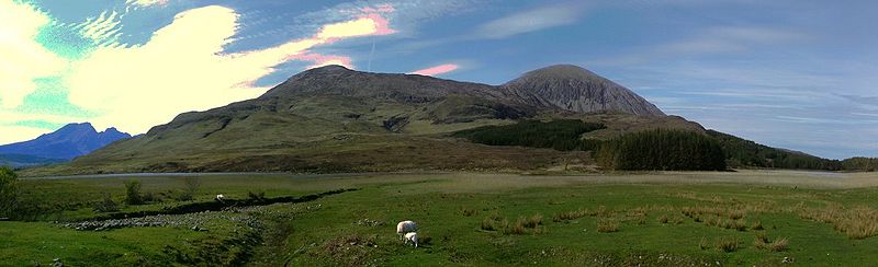 File:Skye panorama badcolour2 2005-05-14.jpg