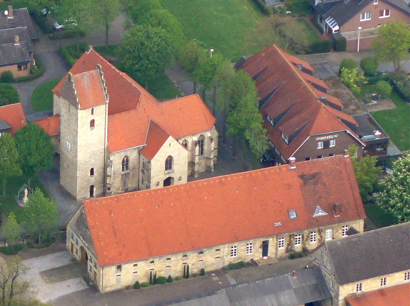 File:St. Bonifatius Schapdetten aerial view.jpg