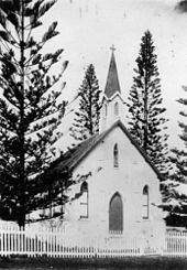 St Pauls Anglican Church in Cleveland, ca. 1905 StateLibQld 1 118616 St. Paul's Church of England, Cleveland, ca. 1905.jpg