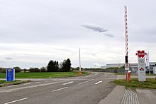 Kreuzung zwischen Rollweg und Straße