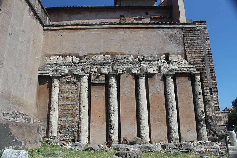 File:Templo San Nicola.JPG