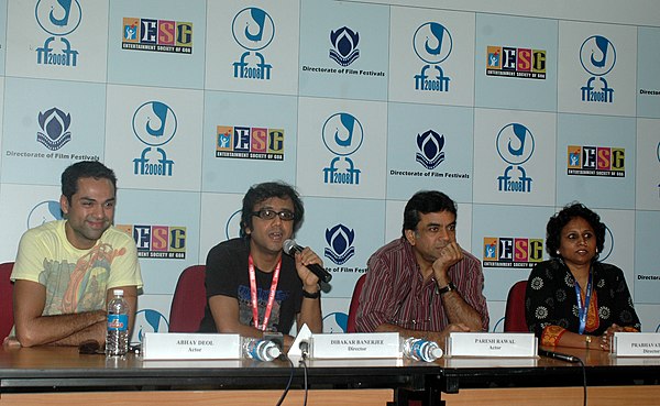 The Director of the film, Dibakar Banerjee, the Actors Paresh Rawal, Abhay Deol and the Director (M&C), PIB, Ms. Prabhavati Akashi at a press conferen
