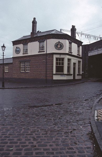 File:The Great Western, Wolverhampton - geograph.org.uk - 1338294.jpg