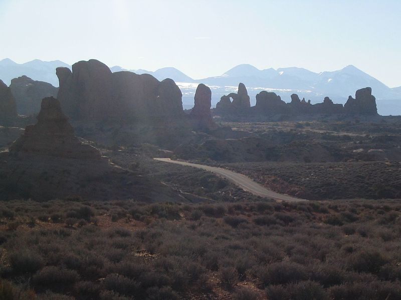 File:The Windows Section in Early Light, Arches National Park (68895770).jpg