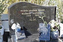 Tombe de Richard Anthony à Cabris (Alpes-Maritimes).jpg