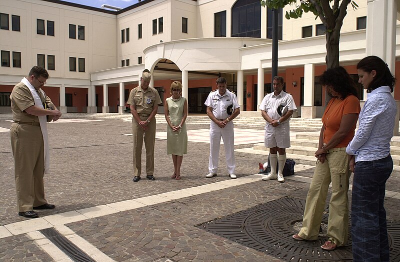 File:US Navy 050714-N-9580K-001 Navy Chaplain Dave McBeth, left, leads an informal gathering of personnel aboard Naval Support Activity (NSA) Naples during a Europe-wide coordinated two-minute moment of silence.jpg