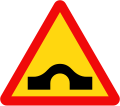 Vietnam road sign W237.svg