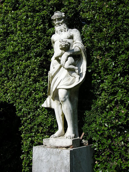 File:Villa reale di marlia, teatro d'acqua, statua 03 saturno.JPG