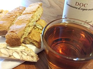 <span class="mw-page-title-main">Vin Santo</span> Italian dessert wine