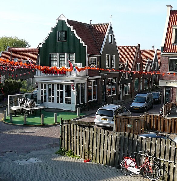 File:Volendam (120) (8389323768).jpg