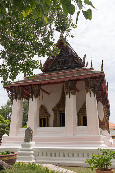 File:Wat Suwandararam-3.jpg