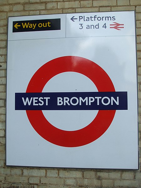 File:West Brompton stn District roundel.JPG