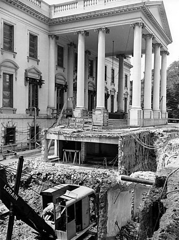 White House basement recontruction 1950.jpg