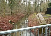 „Wasserzeichen“ des Grünen Rings auf einer Brücke