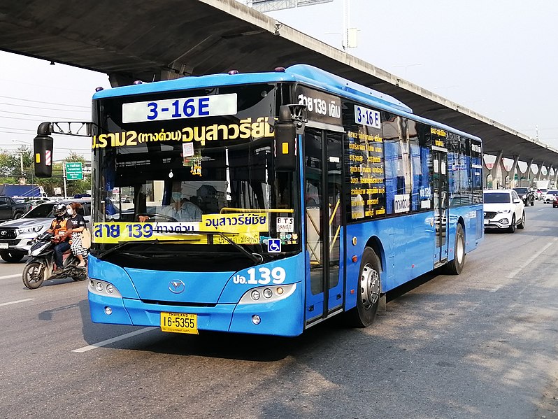 File:Youngman Bus 3-16E (139).jpg