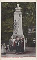 "A free drink" in a London park (c.1909) (40072129235).jpg