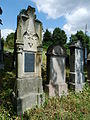 Čeština: Náhrobky na židovském hřbitově ve Zbraslavicích, okres Kutná Hora. English: Gravestones in the Jewish cemetery in Zbraslavice, Kutná Hora District, Central Bohemian Region, Czech Republic.