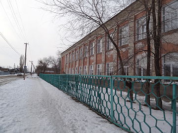 Погода в энгельсе квасниковка. Школа Квасниковка. Энгельс школа с.Квасниковка. Школа номер 13 Квасниковка. Школа села Квасниковка Энгельс.