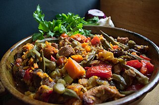 <span class="mw-page-title-main">Türlü</span> Turkish vegetable stew