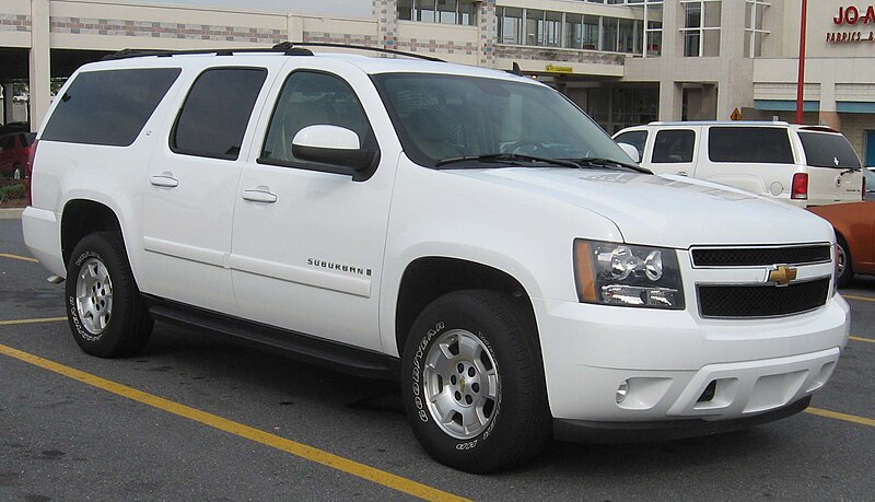 File:07-08 Chevrolet Suburban LT.jpg