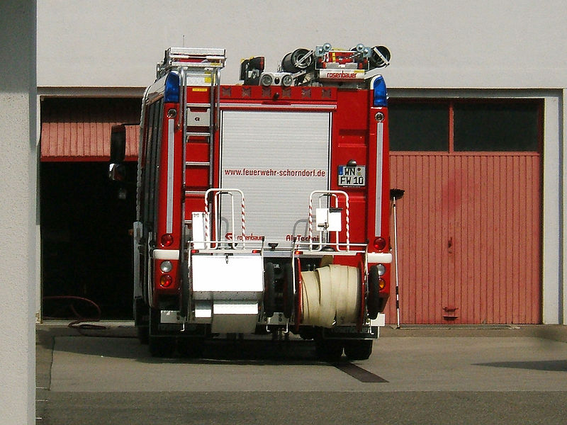 File:2008-08-22SchorndorfFreiw.Feuerwehr020.jpg
