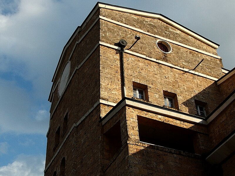 File:20140620 Veliko Tarnovo 292.jpg