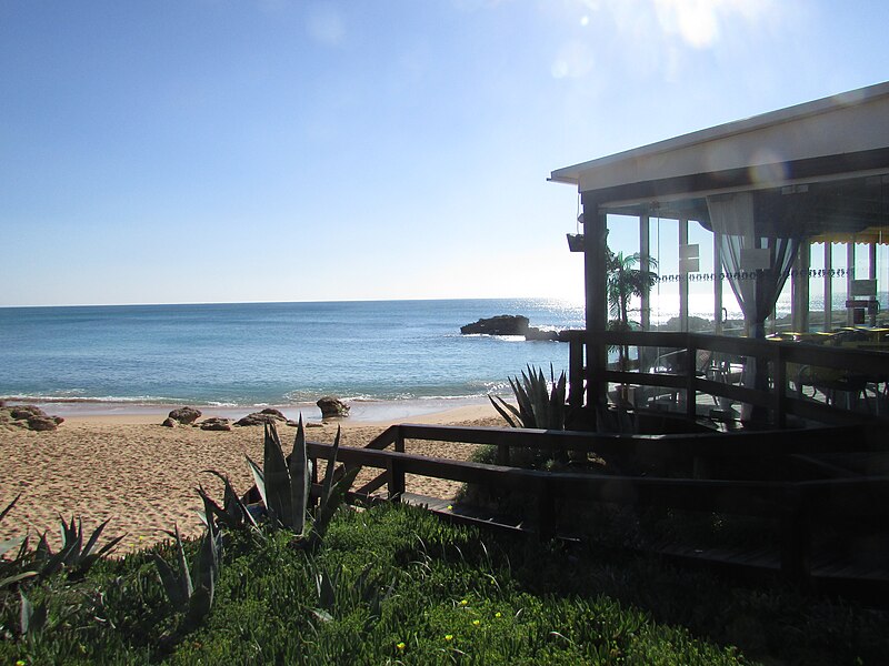 File:2017-01-23 Praia de Aveiros, Albufeira.jpg