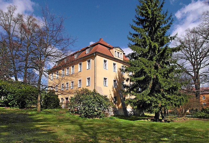 File:20170406360DR Schirgiswalde Rittergut Schloß St Pius-Haus.jpg