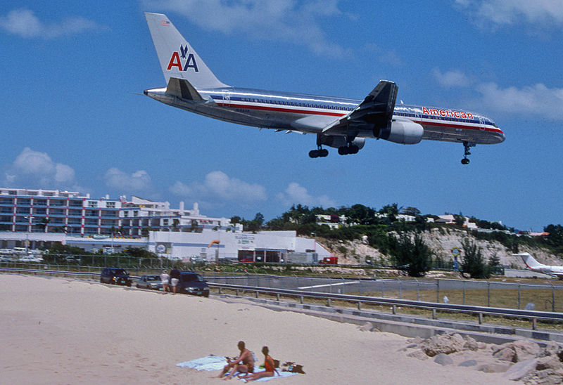 File:283ap - American Airlines Boeing 757-223, N189AN@SXM,05.03.2004 - Flickr - Aero Icarus.jpg