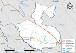 Carte en couleur présentant le réseau hydrographique de la commune