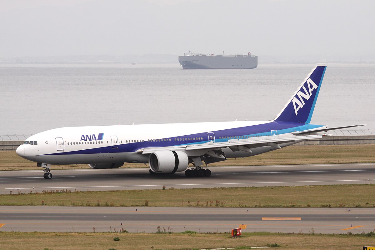 B 777 200