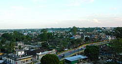 Une vue plongeante sur la ville de Dibrugarh.jpg