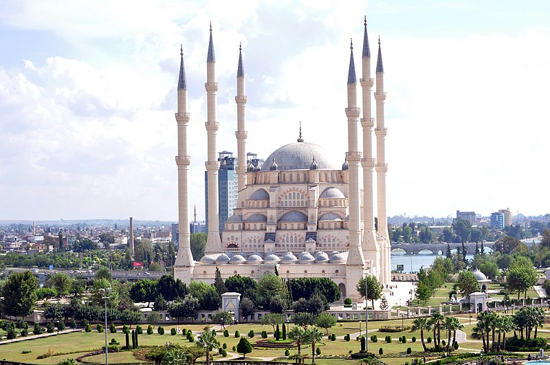 File:Adana Sabancı Merkez Camii - panoramio.jpg