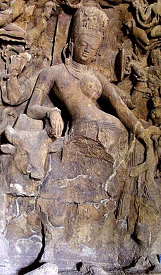Шакти и Шива в едином образе Ардханари — полуженщины, полумужчины (Слоновьи пещеры, Мумбаи, Индия, V век)