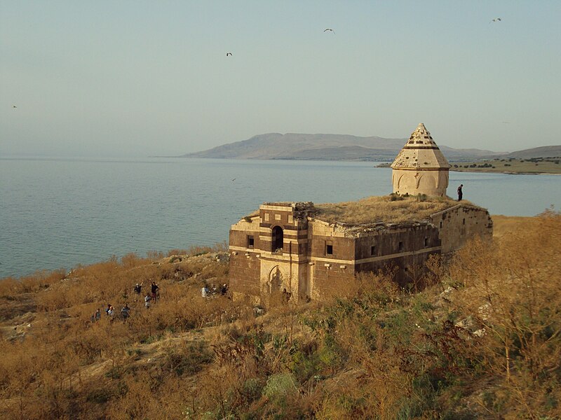 Armenian monastery Ktuts 08.jpg