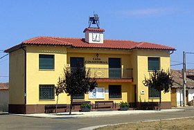 Ayuntamiento de Villaprovedo.jpg