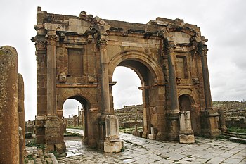 10. Roman Arch of Timgad (generally known as the Arch of Trajan) in Timgad, Batna Province, Algeria Fotografia: Rateb Licenza: CC-BY-SA-3.0