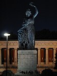 Bavaria-statue, Theresienwiese (Schwanthalerhöhe) with the Ruhmeshalle in the background