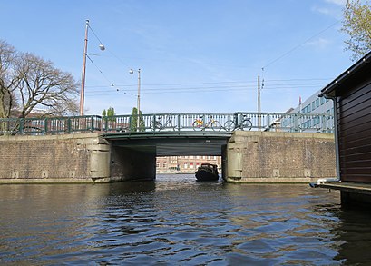 Hoe gaan naar Ben Polakbrug met het openbaar vervoer - Over de plek