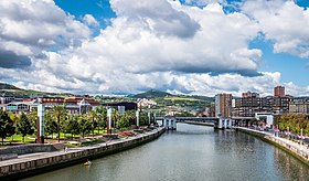 Bilbao - Puente de Deusto 01.jpg