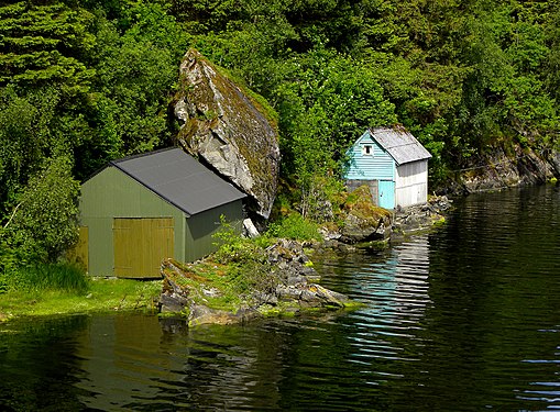 Nøst i Lonevåg på Osterøy