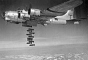 Die viermotorige B-17 war einer der leistungsfähigsten Bomber der USAF.