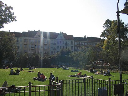 So kommt man zu dem Boxhagener Platz mit den Öffentlichen - Mehr zum Ort Hier