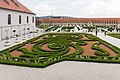 Bratislava - Hrad 20180510-10 park.jpg