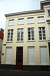 Breedhuis, XVI-XVII-kern, lijstgevel - Sint-Jakobsstraat 31 - Brugge - 29671.JPG