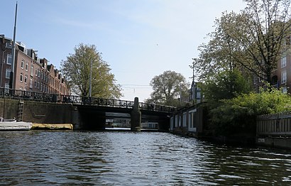 Hoe gaan naar Brug 108 met het openbaar vervoer - Over de plek