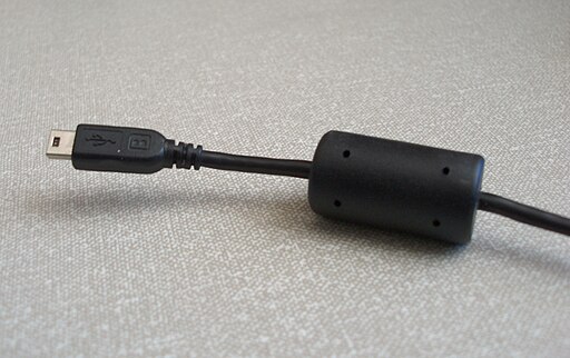Cable end with ferrite bead