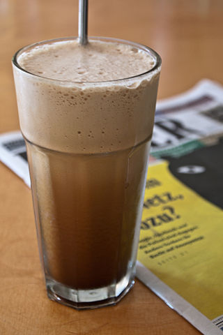 <span class="mw-page-title-main">Frappé coffee</span> Greek iced coffee drink